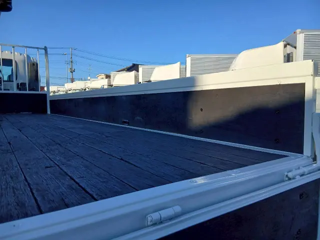 いすゞ フォワード TKG-FRR90S2(2WD)の写真14