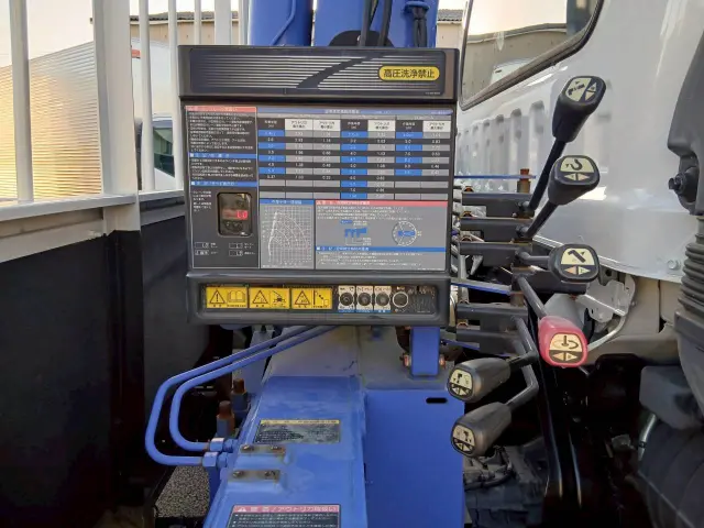 いすゞ フォワード TKG-FRR90S2(2WD)の写真30