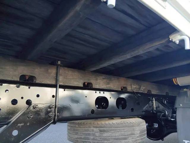 いすゞ フォワード TKG-FRR90S2(2WD)の写真39