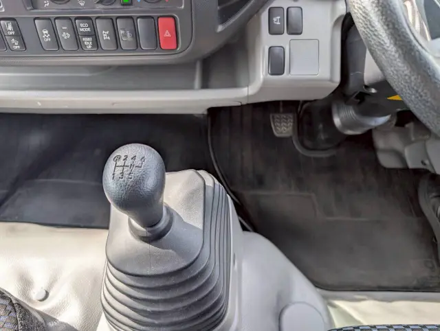 日野 デュトロ 2PG-XZU712M(2WD)の写真34
