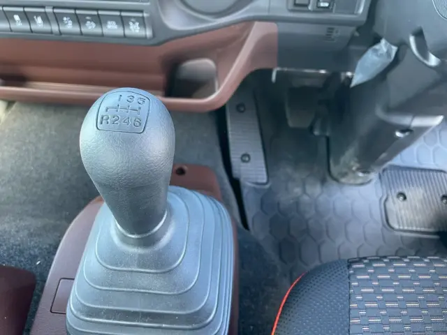 日野 レンジャー 2PG-FD2ABA(2WD)の写真37