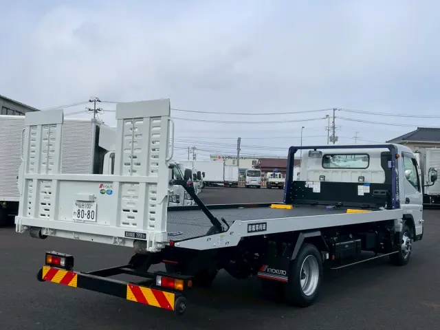 三菱 キャンター 2RG-FEB80(2WD)の写真4
