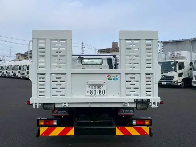 三菱 キャンター 2RG-FEB80(2WD)の写真5