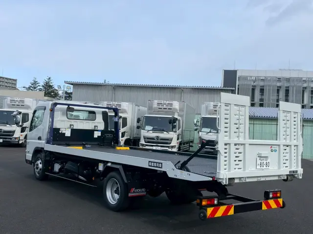 三菱 キャンター 2RG-FEB80(2WD)の写真6