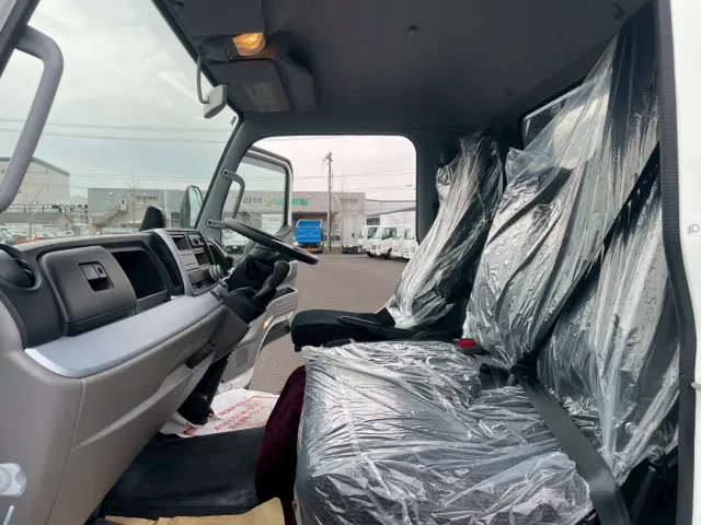 三菱 キャンター 2RG-FEB80(2WD)の写真33