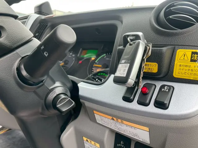 三菱 キャンター 2RG-FEB80(2WD)の写真36