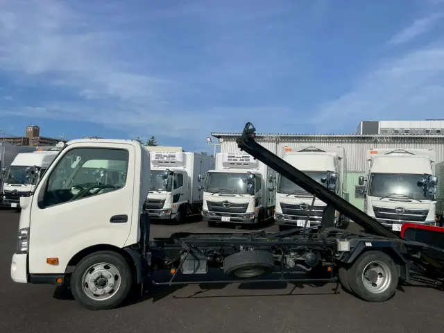 日野 デュトロ TKG-XZU722M(2WD)の写真9