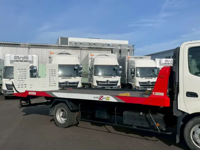 日野 デュトロ TKG-XZU722M(2WD)の写真10