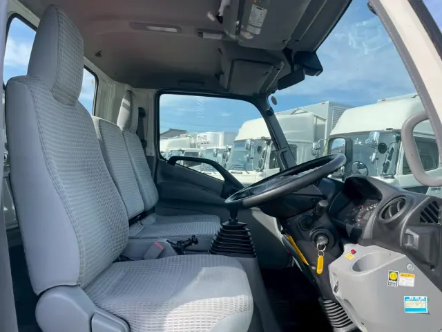 日野 デュトロ TKG-XZU722M(2WD)の写真32