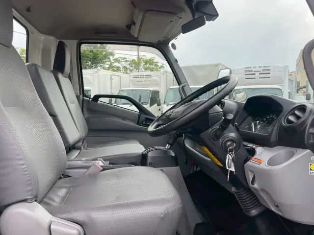 日野 デュトロ 2RG-XZU712M(2WD)の写真32