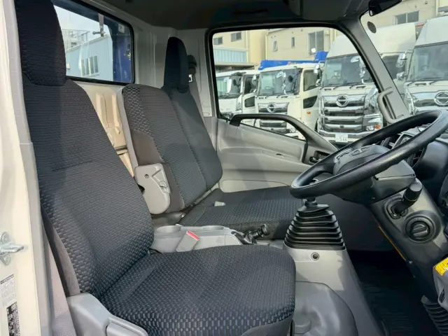 日野 デュトロ 2KG-XZU722M(2WD)の写真33