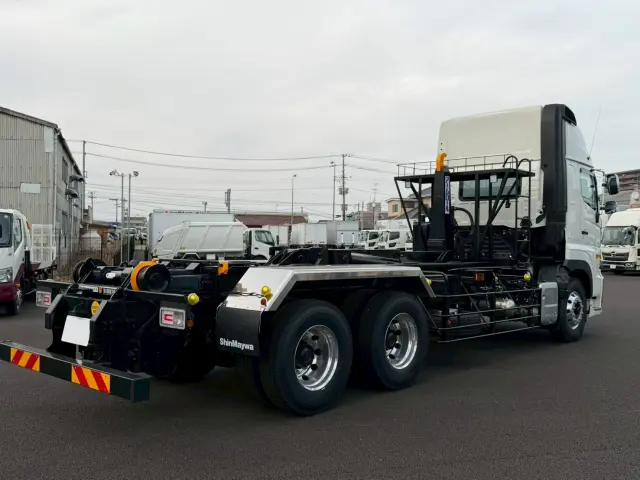 日野 プロフィア 2KG-FS1AJE(2WD)の写真4