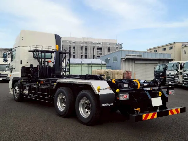 日野 プロフィア 2KG-FS1AJE(2WD)の写真6