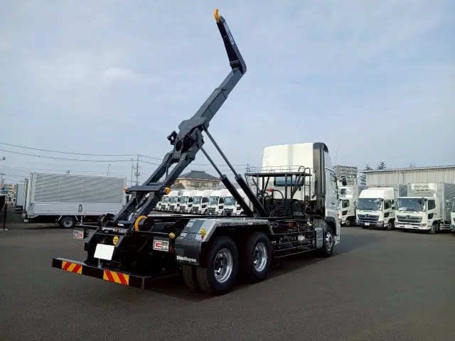 日野 プロフィア 2KG-FS1AJE(2WD)の写真11