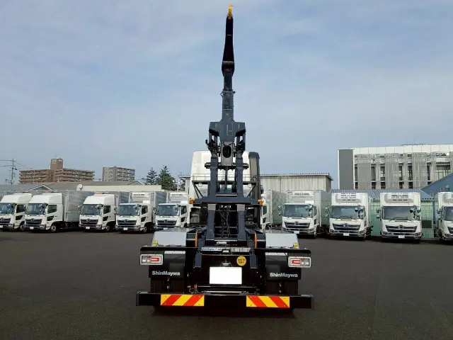 日野 プロフィア 2KG-FS1AJE(2WD)の写真12