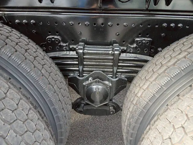 日野 プロフィア 2KG-FS1AJE(2WD)の写真27