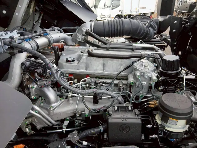 日野 プロフィア 2KG-FS1AJE(2WD)の写真28