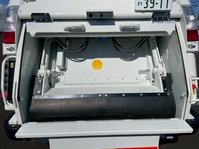 日野 デュトロ 2KG-XZU605X(2WD)の写真9