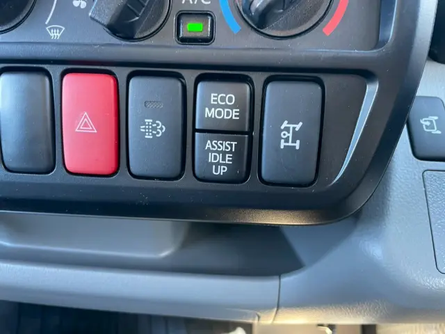 日野 デュトロ 2KG-XZU605X(2WD)の写真32