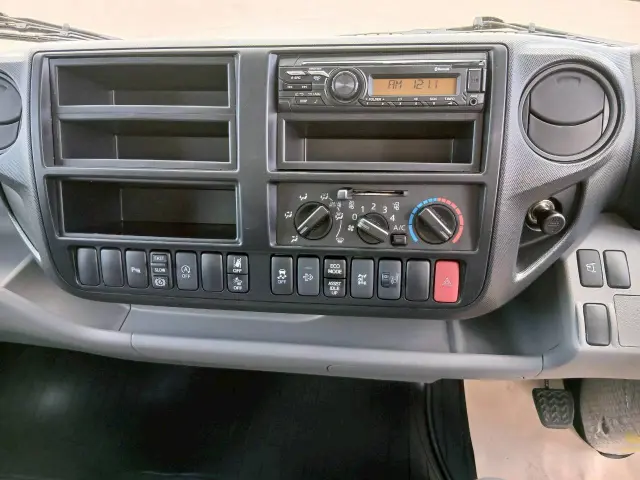 日野 デュトロ 2KG-XZU710M(2WD)の写真30