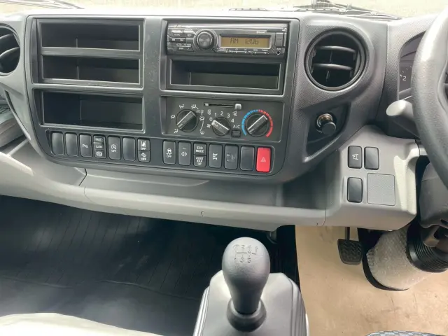 日野 デュトロ 2KG-XZU710M(2WD)の写真30