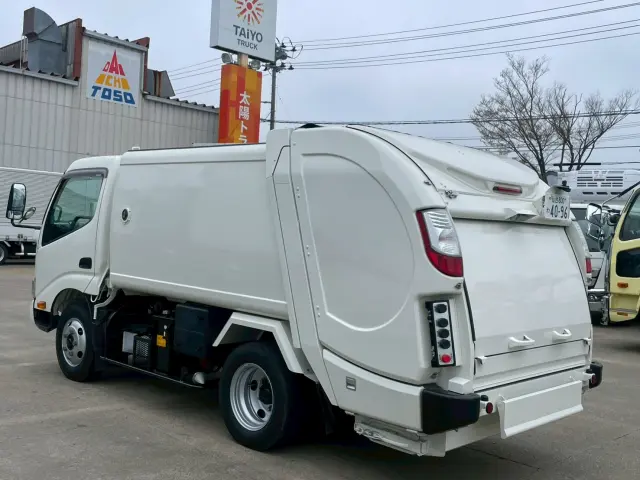 日野 デュトロ 2RG-XZU605X(2WD)の写真6