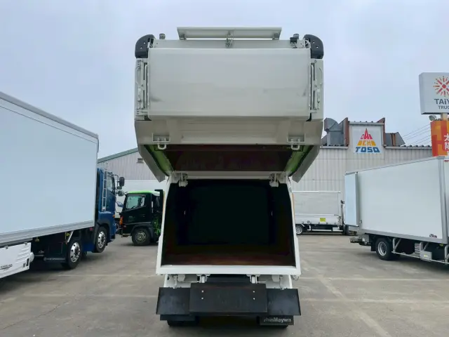 日野 デュトロ 2RG-XZU605X(2WD)の写真10