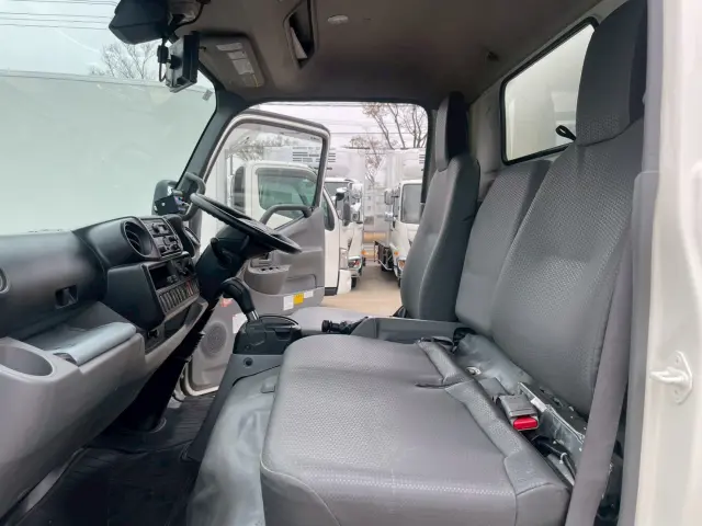 日野 デュトロ 2RG-XZU605X(2WD)の写真28