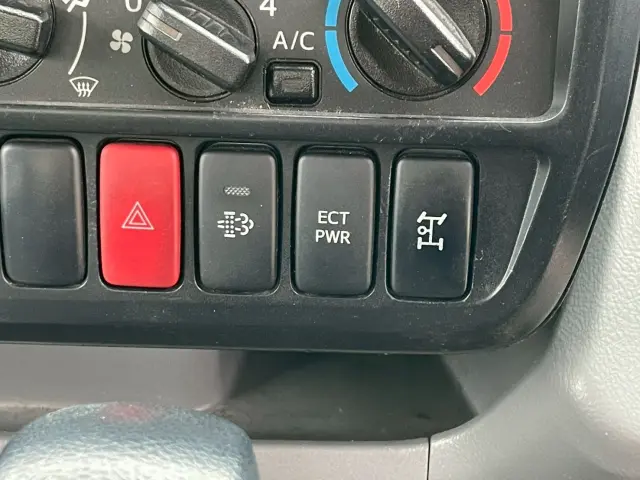 日野 デュトロ 2RG-XZU605X(2WD)の写真30