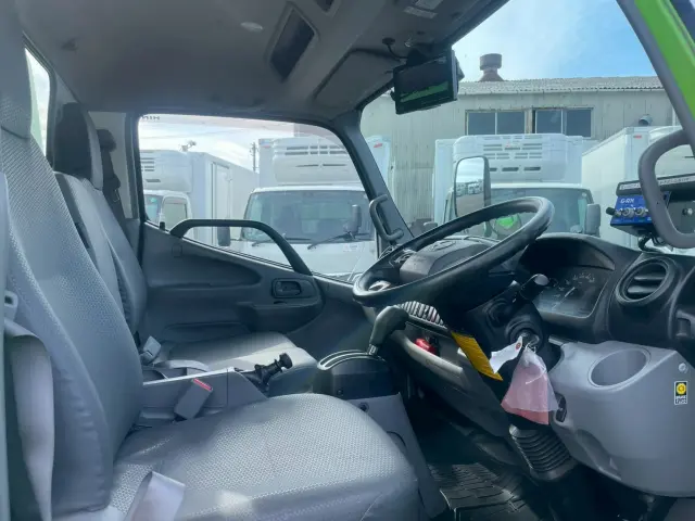 日野 デュトロ 2RG-XZU605X(2WD)の写真32