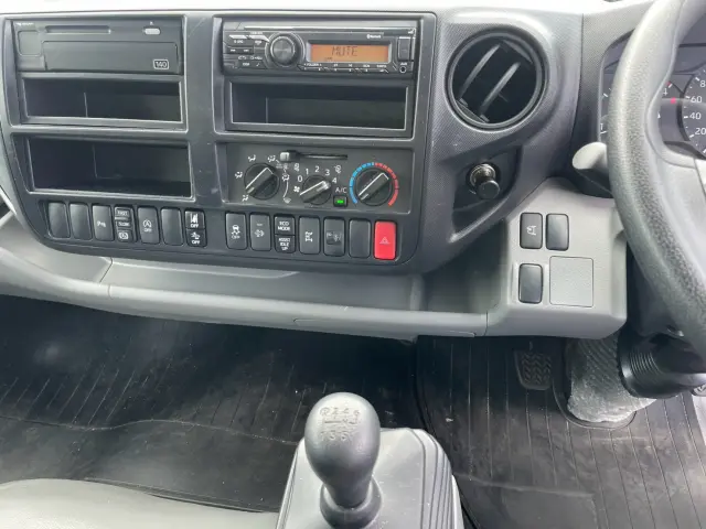 日野 デュトロ 2KG-XZU710M(2WD)の写真30