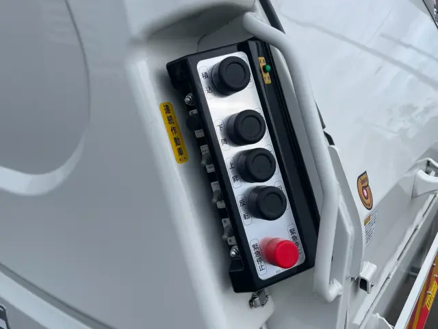 日野 デュトロ 2KG-XZU710M(2WD)の写真16