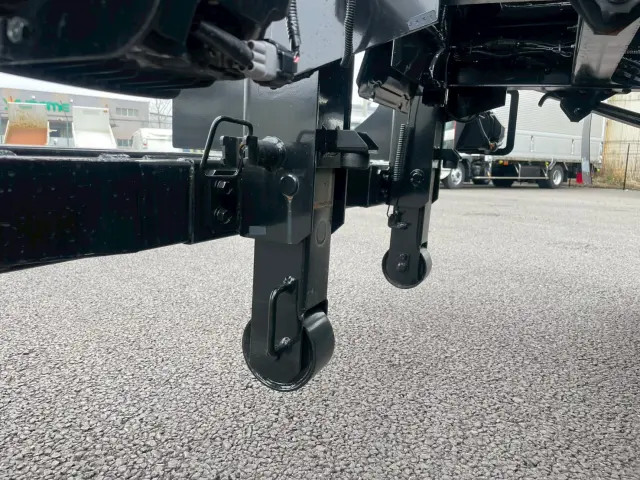 日野 レンジャー 2PG-FD2ABA(2WD)の写真13