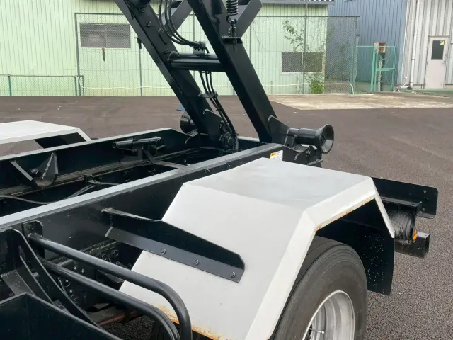 いすゞ フォワード 2RG-FRR90S2(2WD)の写真19