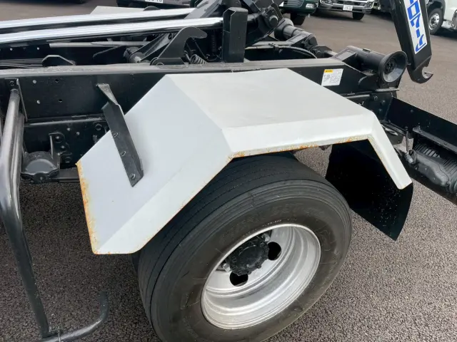 いすゞ フォワード 2RG-FRR90S2(2WD)の写真22