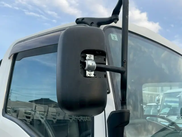 いすゞ フォワード 2RG-FRR90S2(2WD)の写真24