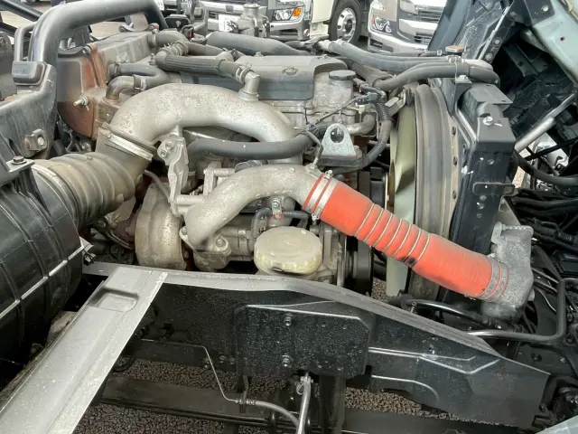 いすゞ フォワード 2RG-FRR90S2(2WD)の写真28