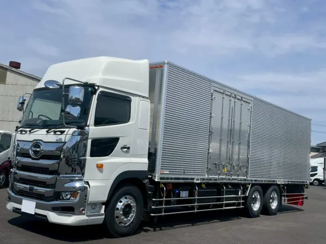 日野 プロフィア 2KG-FR1AHC(6x2)の写真1