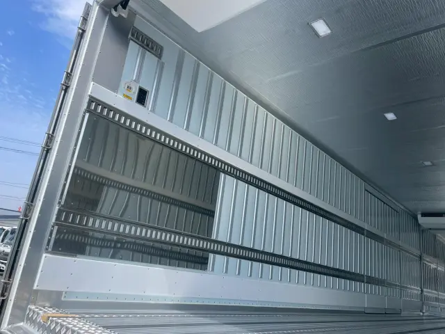 日野 プロフィア 2KG-FR1AHC(6x2)の写真10