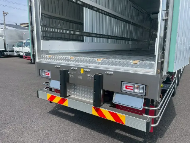 日野 プロフィア 2KG-FR1AHC(6x2)の写真13