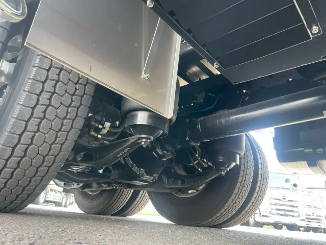 日野 プロフィア 2KG-FR1AHC(6x2)の写真22