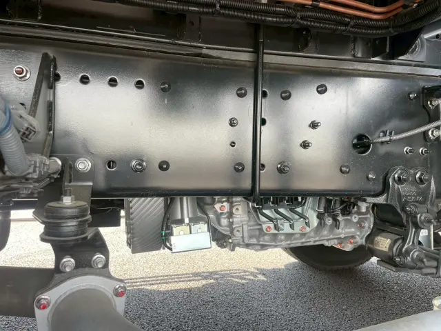 日野 プロフィア 2KG-FR1AHC(6x2)の写真23