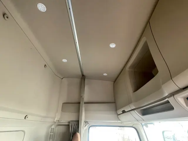 日野 プロフィア 2KG-FR1AHC(6x2)の写真29