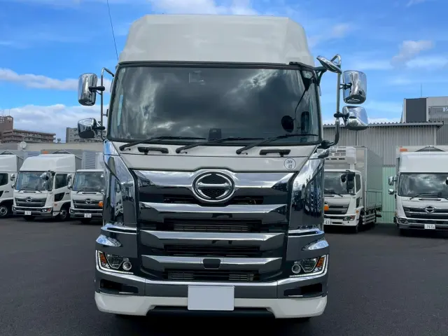 日野 プロフィア 2KG-FR1AHC(2WD)の写真2