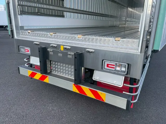 日野 プロフィア 2KG-FR1AHC(2WD)の写真12