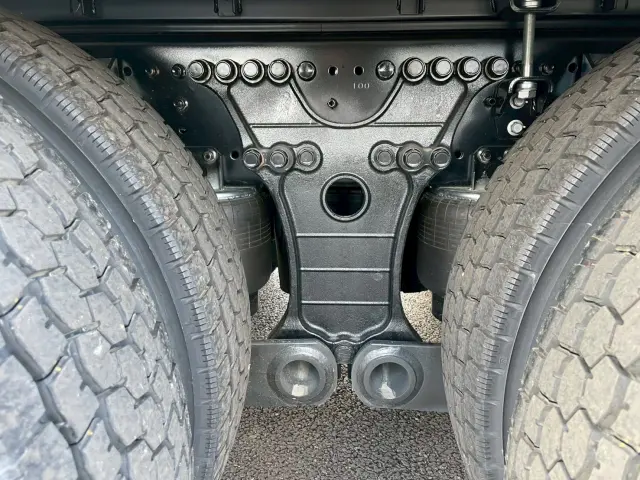 日野 プロフィア 2KG-FR1AHC(2WD)の写真16