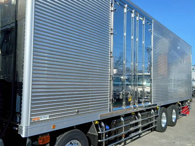 日野 プロフィア 2KG-FW1AHB(8x4)の写真7