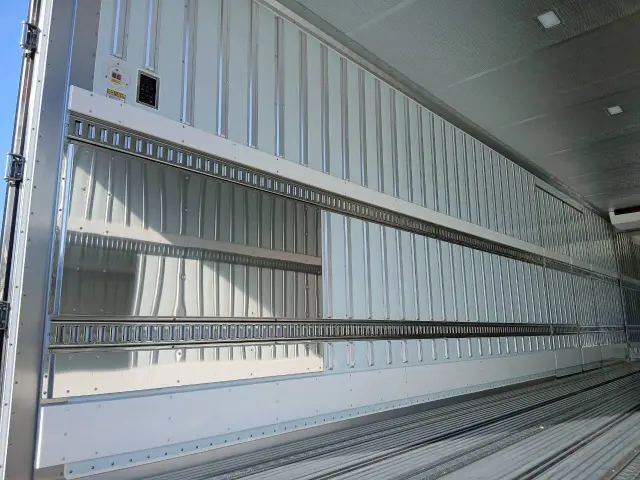 日野 プロフィア 2KG-FW1AHB(8x4)の写真10