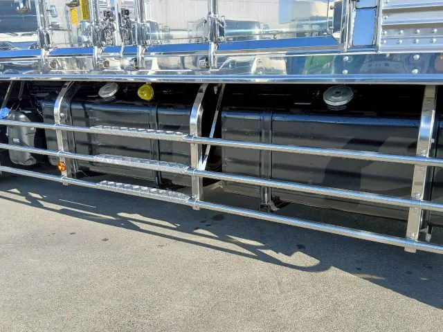 日野 プロフィア 2KG-FW1AHB(8x4)の写真19