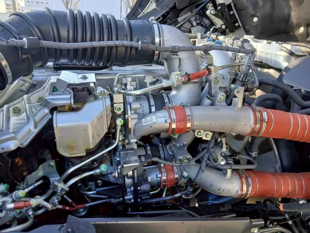 日野 プロフィア 2KG-FW1AHB(8x4)の写真32